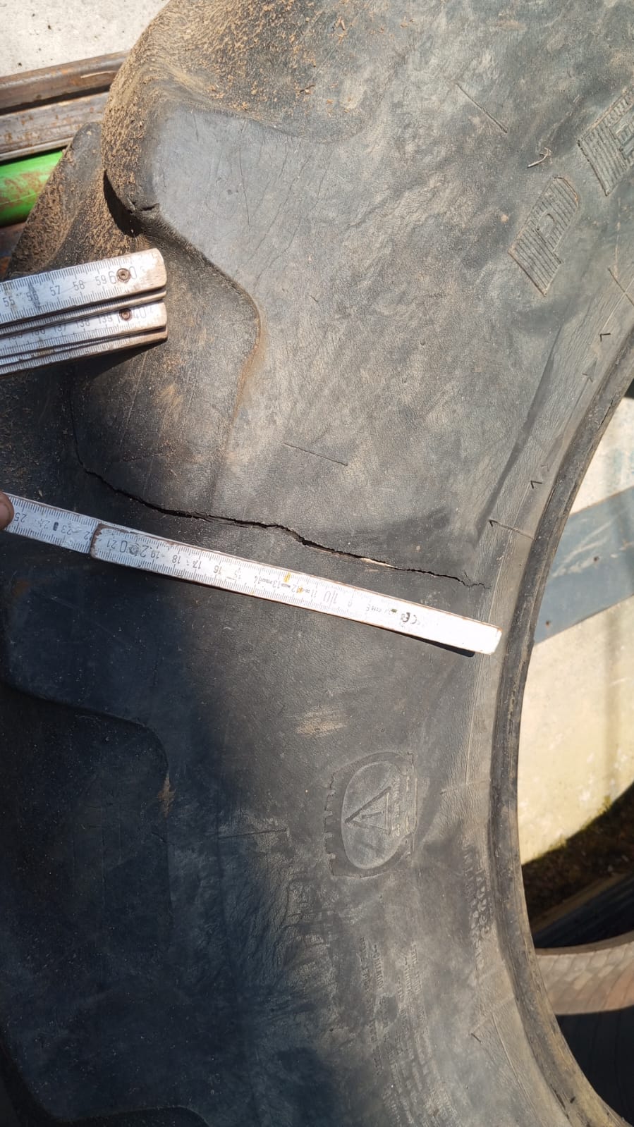 Exemplu de poză de aproape cu avaria și ruleta