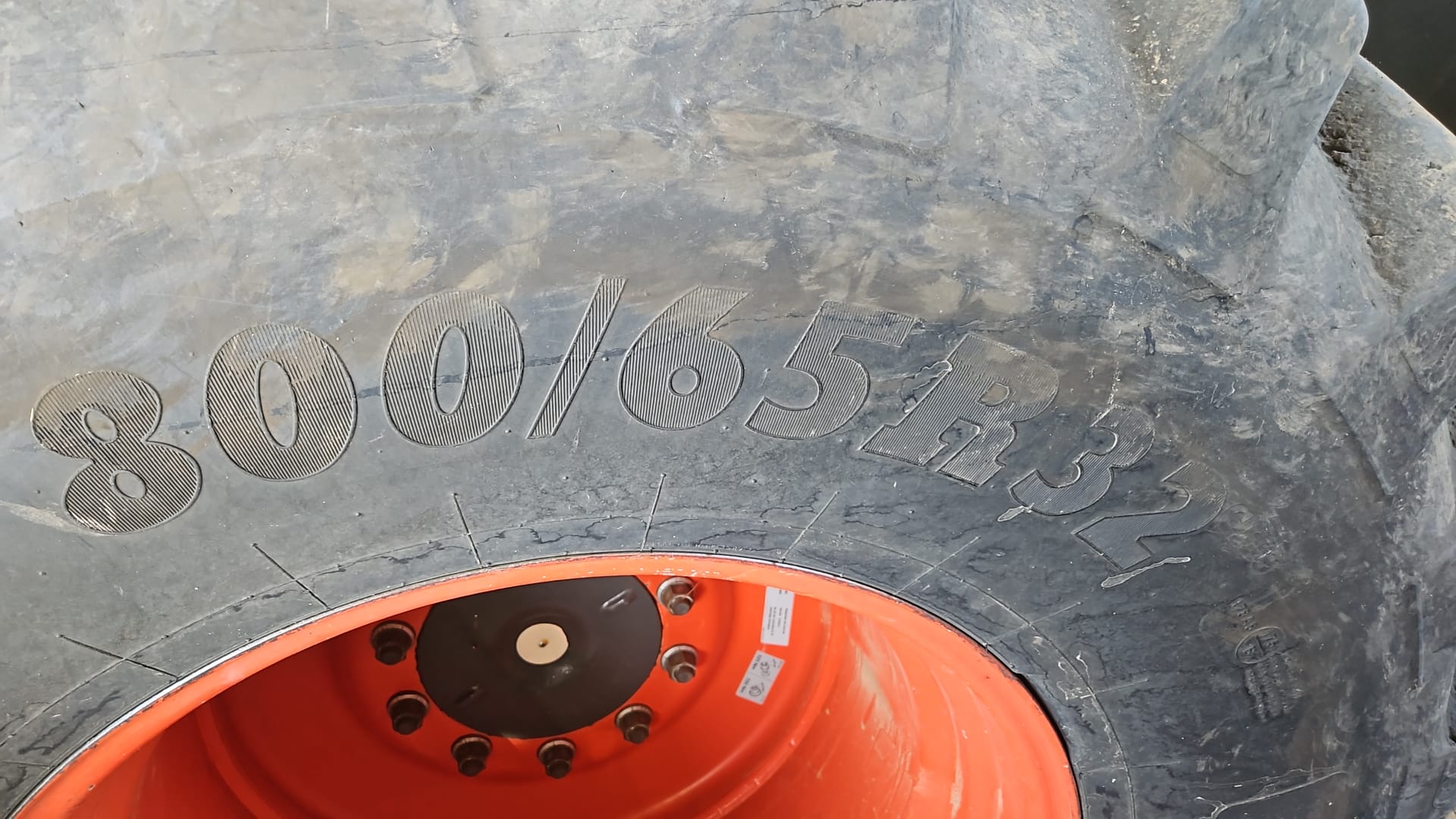 Exemplu de poză cu dimensiunile anvelopei